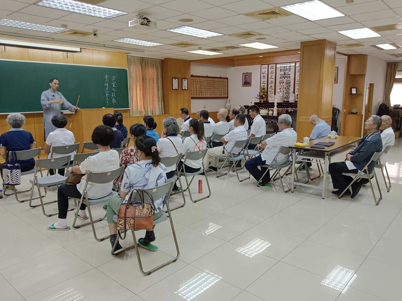 道一經典班，題目:「皇母訓子十誡-6、7誡」