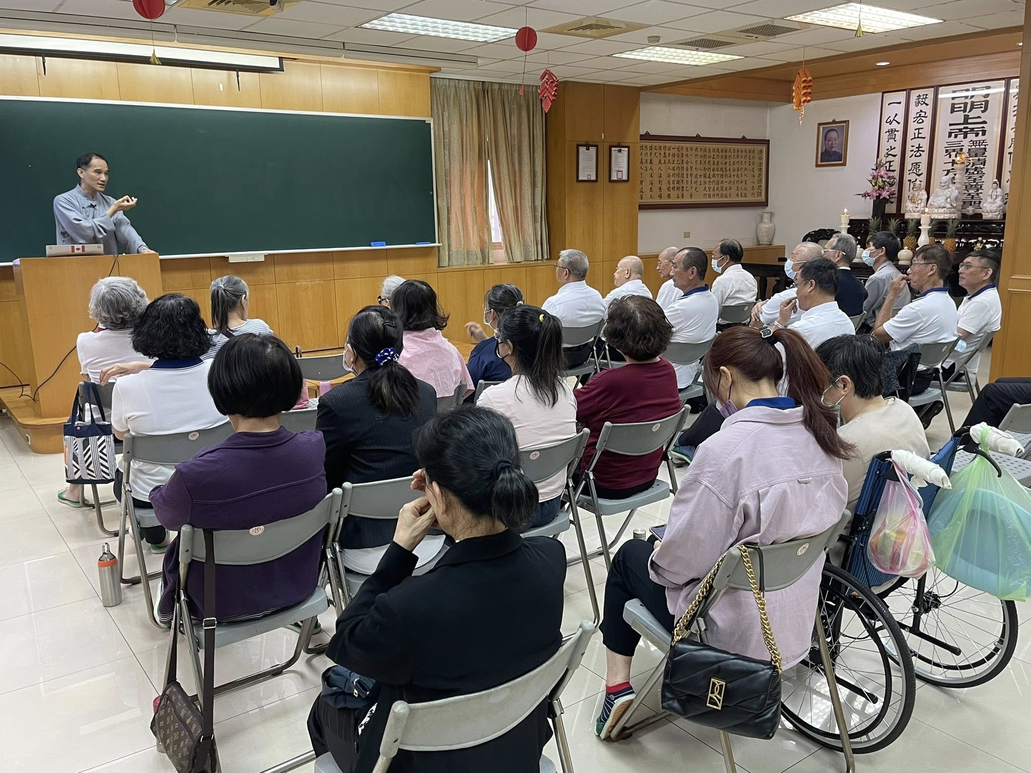 道一經典班邀請蘇春香與黃坤紅二位講師慈悲講「金剛經-正信希有分第六」