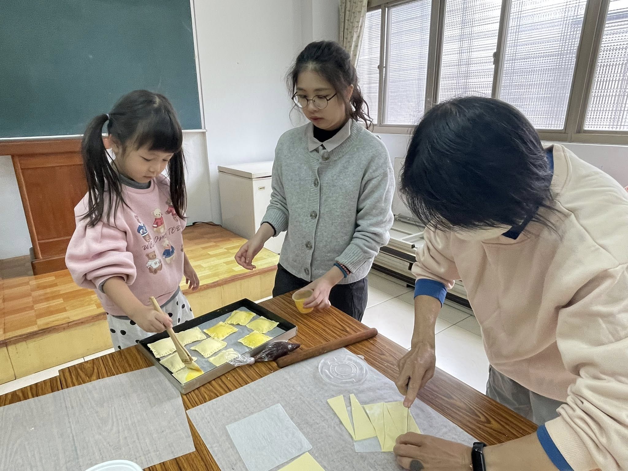 邀請江宜臻講師慈悲成全金剛經「持經功德分第十五」；第二節邀請蘇春香講師慈悲成全 - 8