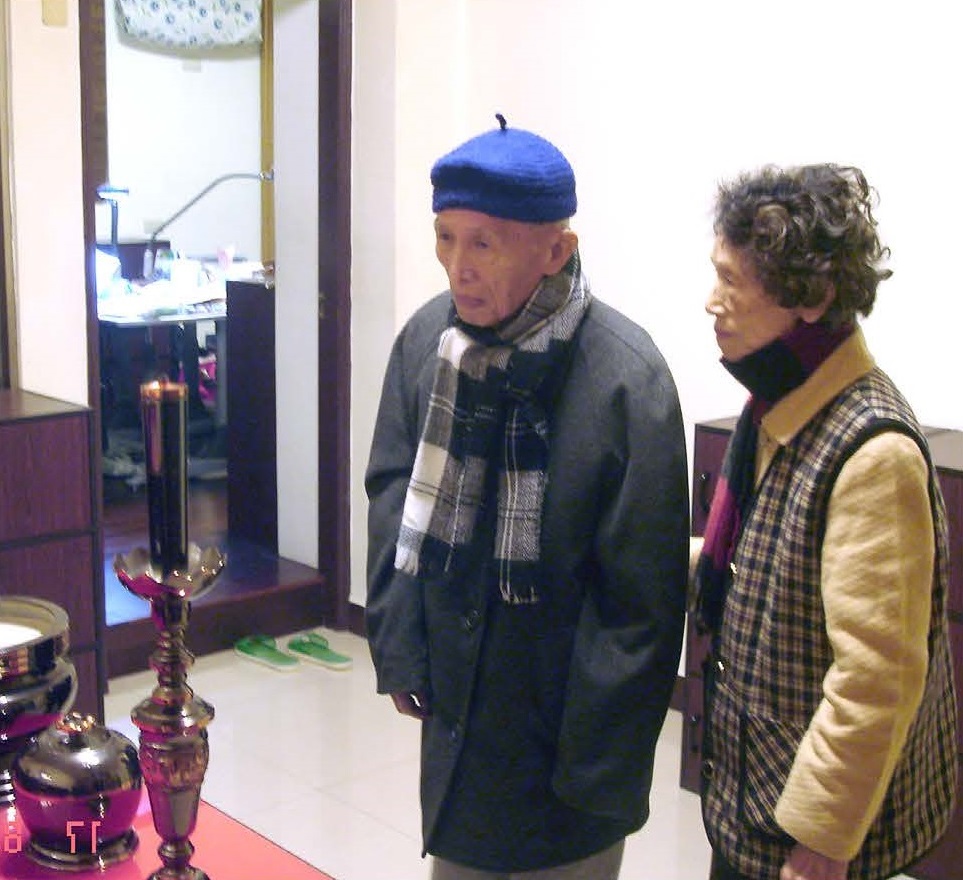 何紹棠前人與夫人傅靜合照